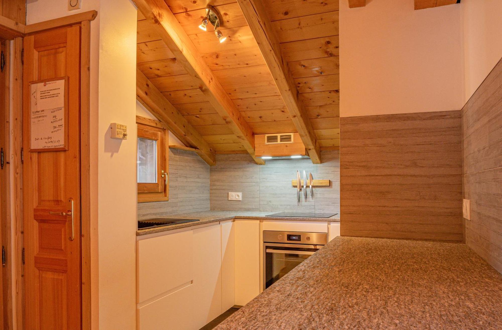 Apartment Capucin - A 3 Bedroom Chamonix Mountain Loft Exteriör bild