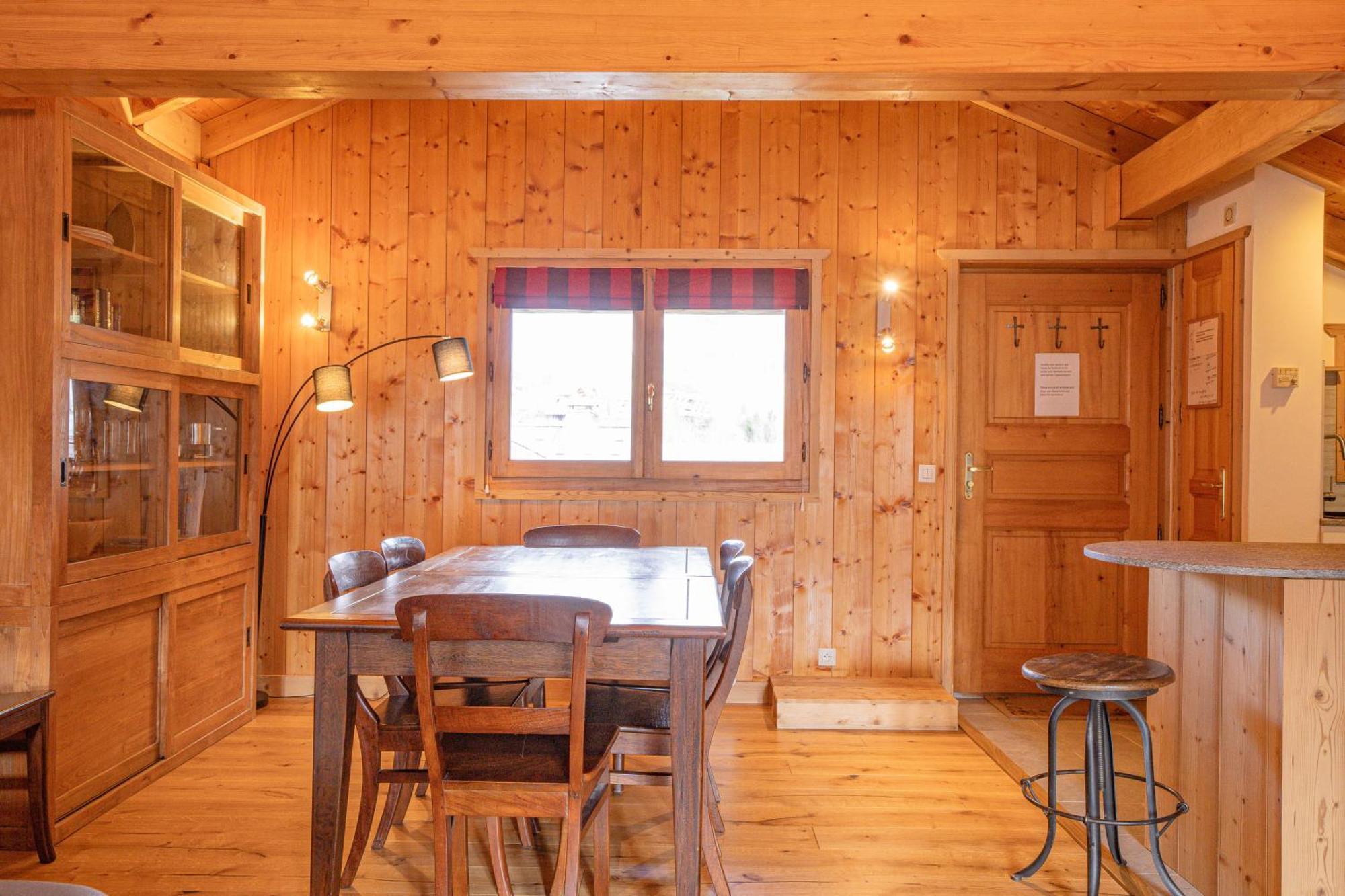 Apartment Capucin - A 3 Bedroom Chamonix Mountain Loft Exteriör bild