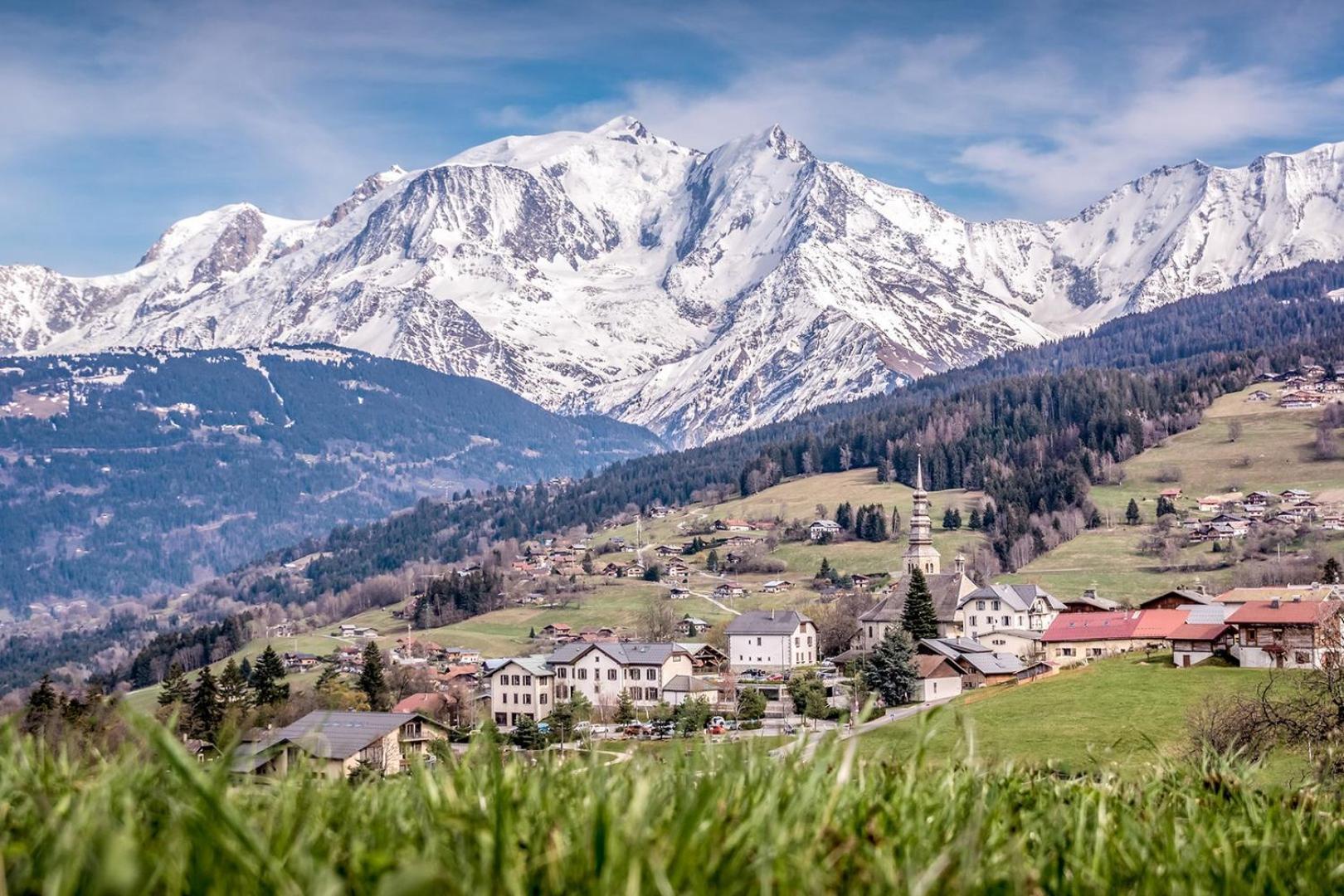 Apartment Capucin - A 3 Bedroom Chamonix Mountain Loft Exteriör bild