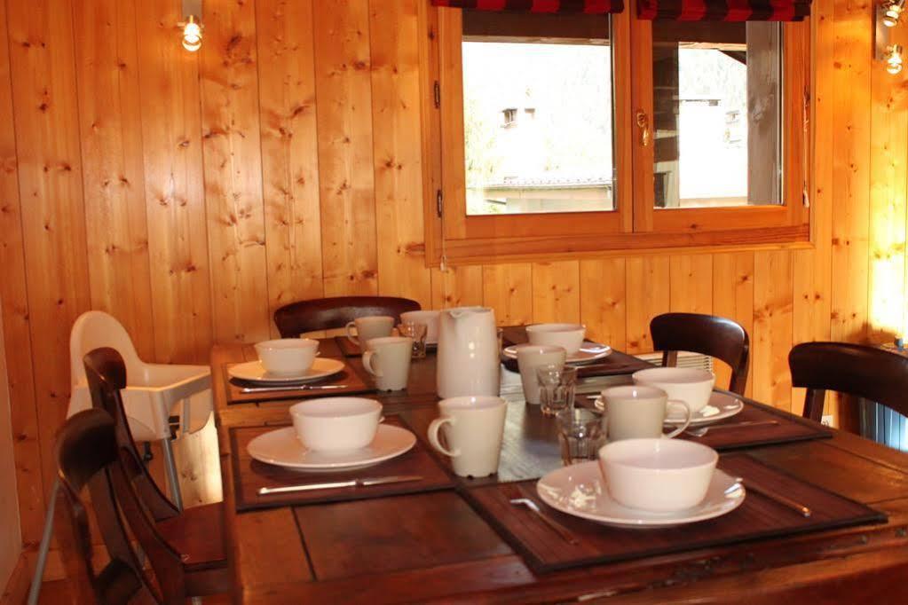 Apartment Capucin - A 3 Bedroom Chamonix Mountain Loft Exteriör bild