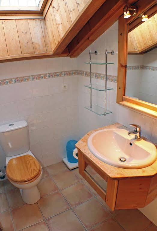 Apartment Capucin - A 3 Bedroom Chamonix Mountain Loft Exteriör bild
